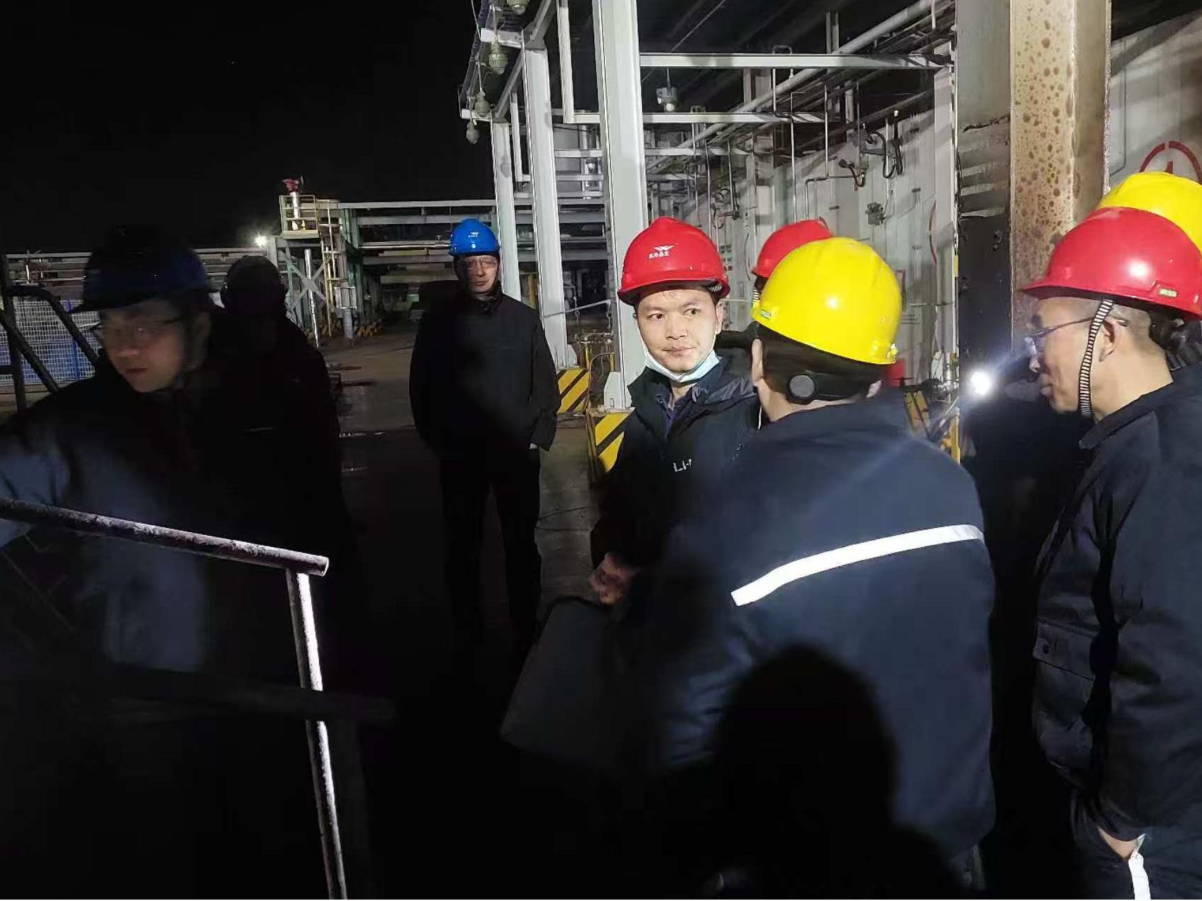 對(duì)豐益氯堿安全生產(chǎn)情況進(jìn)行檢查 (1).jpg